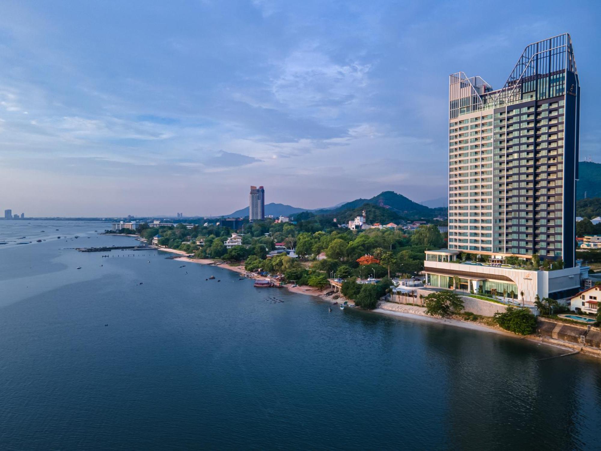 S Sriracha Hotel & Residence Si Racha Dış mekan fotoğraf